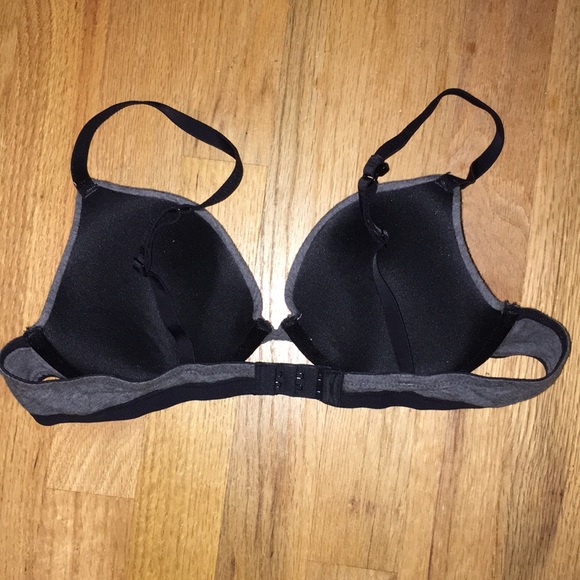 Grey and black Target bra - Picture 2 of 2
